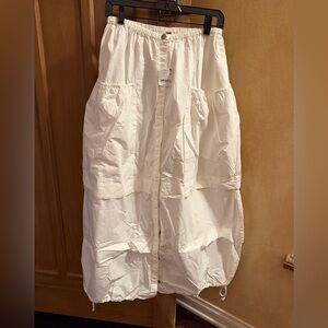 Free People white cotton cargo  Maxi Skirt Size medium BNWT